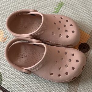 Crocs Size 9c - Light Pink